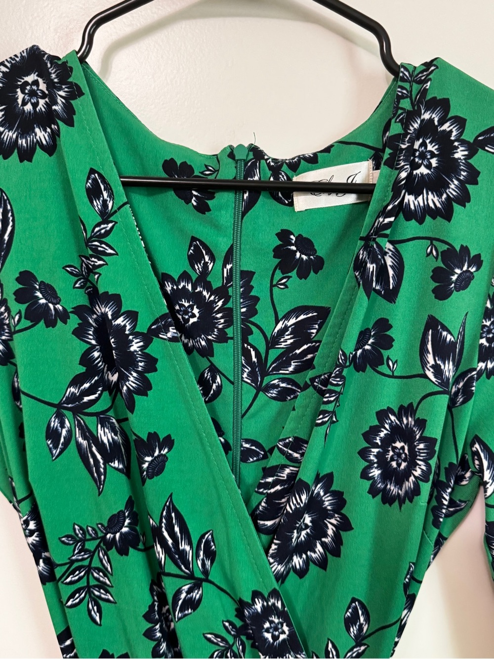 Eliza J Green Floral Faux Wrap Bell Sleeve Dress Size 10 Tie Waist Ruffle Hem - Picture 5 of 13